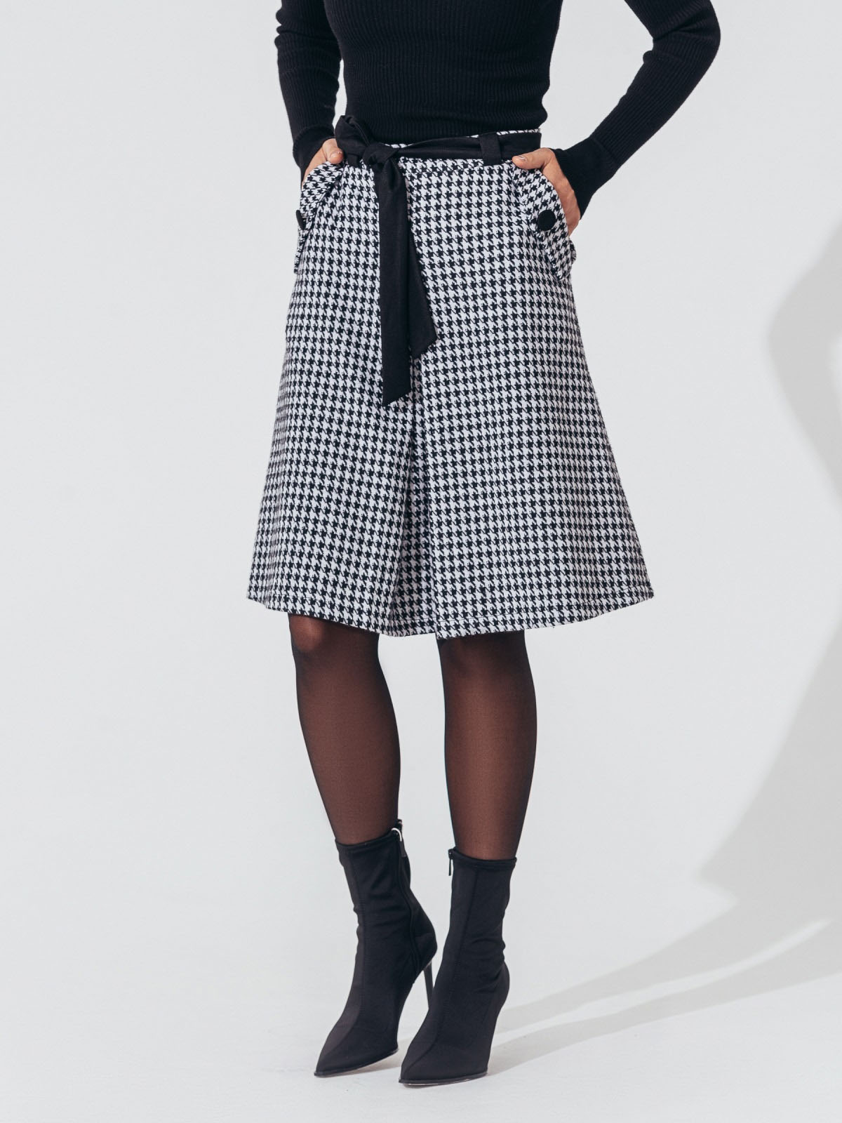 Спідниця-трапеція у гусячу лапку чорно-біла | 86404 Спідниця-трапеція у гусячу лапку чорно-біла | 86404