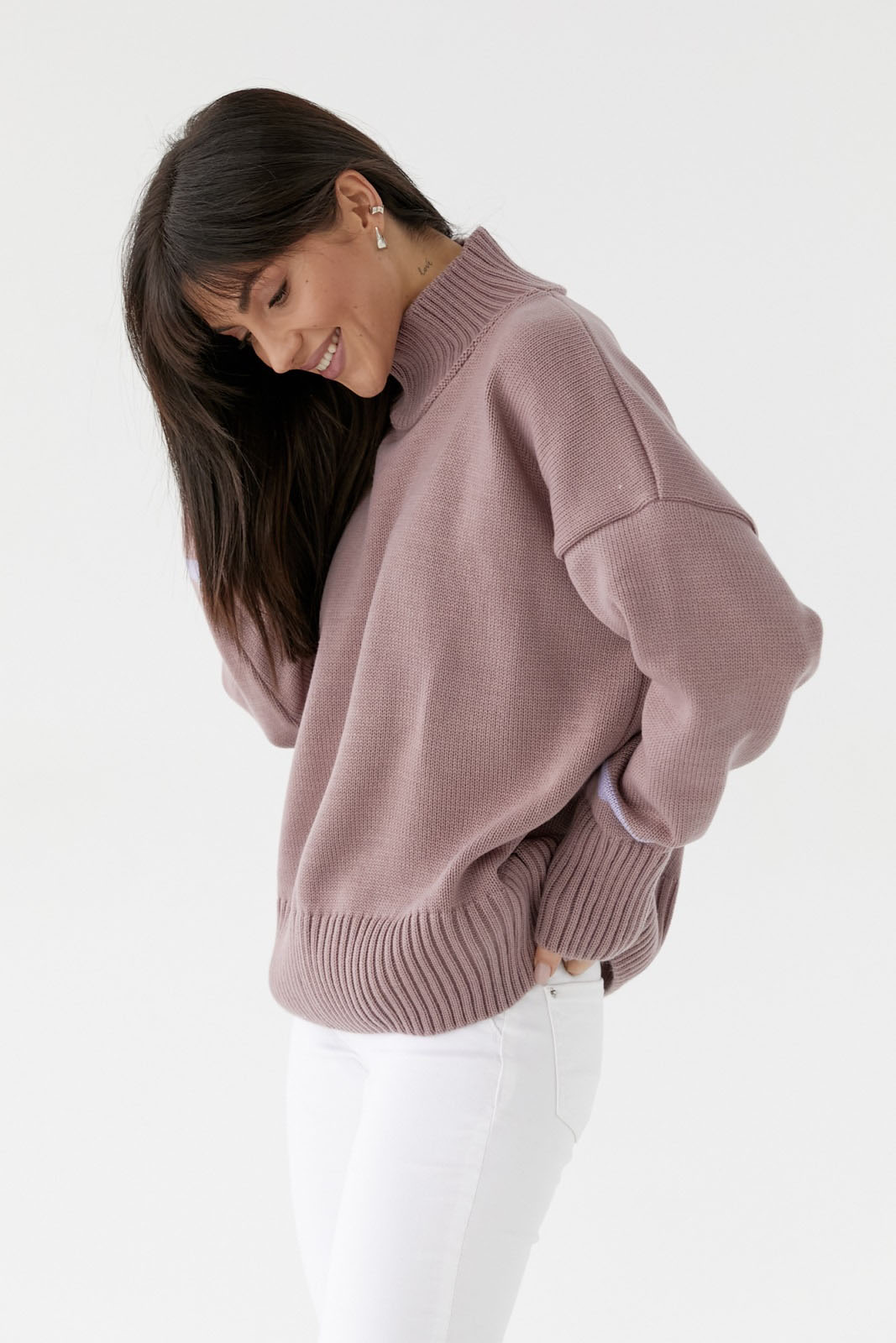 Светр оверсайз із високим коміром тауп | 87028 Светр оверсайз із високим коміром тауп | 87028