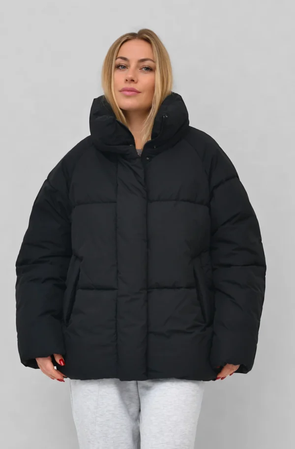 Зимовий короткий пуховик чорний | 87202