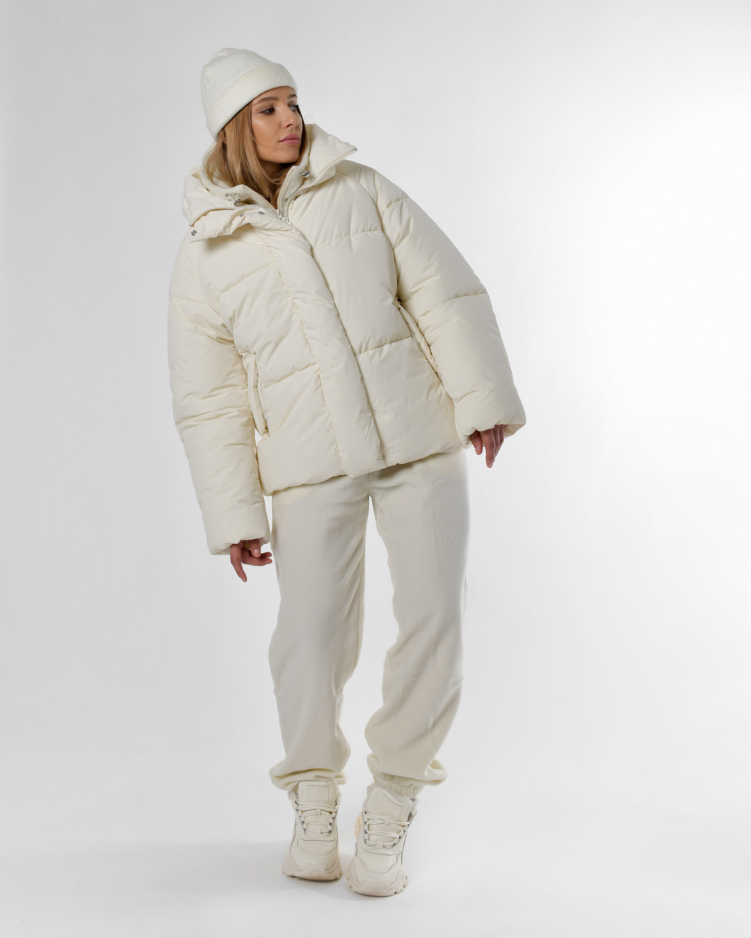 Зимовий короткий пуховик молочний | 87167