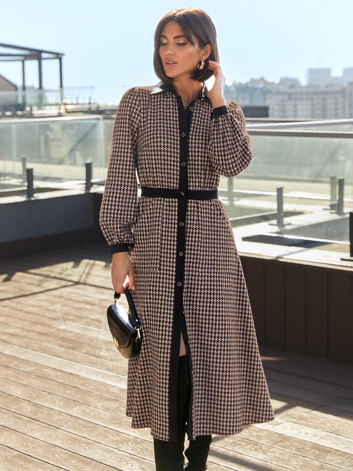 Розкльошена сукня чорно-бежева в гусячу лапку | 87579 Розкльошена сукня чорно-бежева в гусячу лапку | 87579