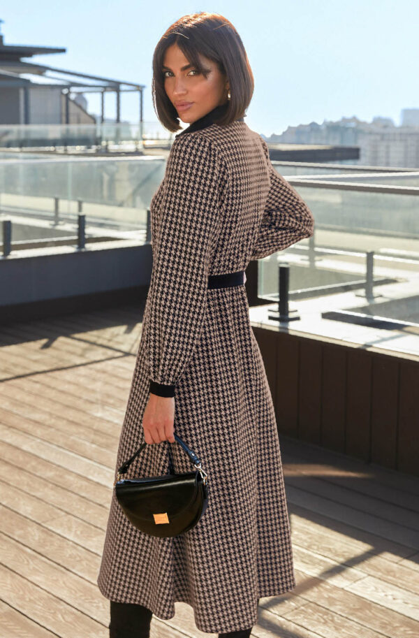 Розкльошена сукня чорно-бежева в гусячу лапку | 87579