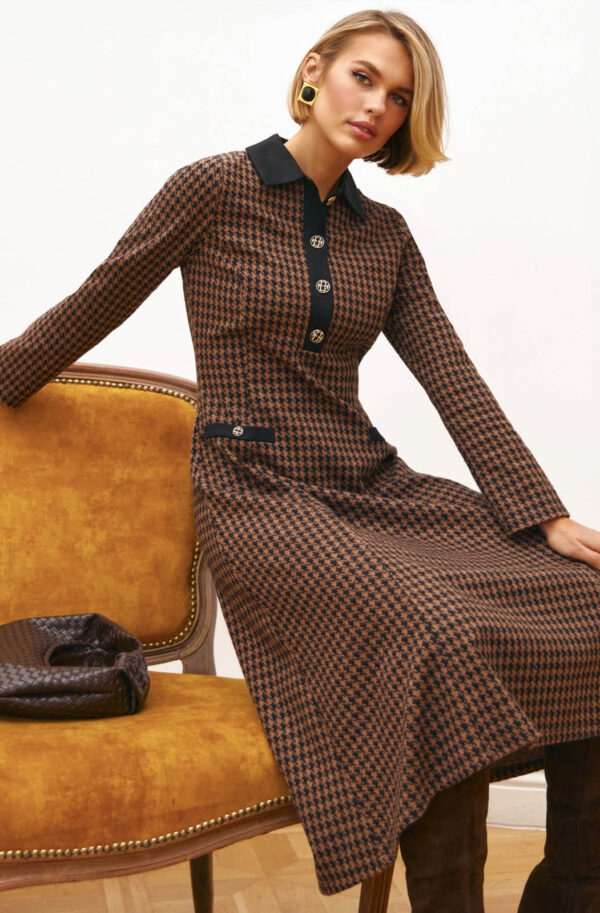 Сукня з принтом гусяча лапка чорно-бежева | 87546