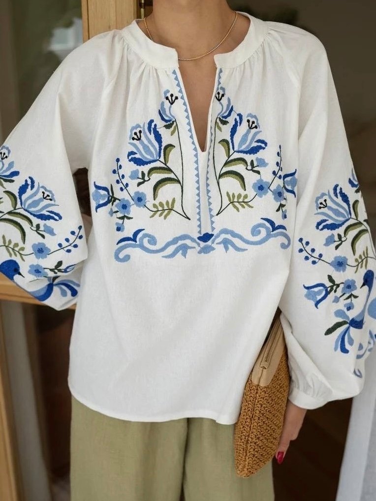 Вишиванка біла з блакитними квітами | 88364