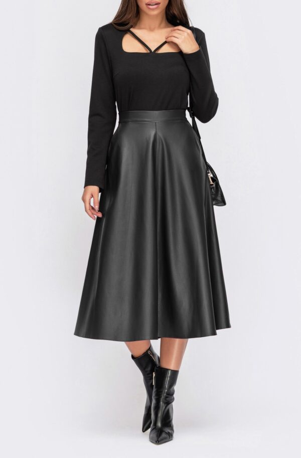 Розкльошена спідниця з екошкіри чорна | 88007