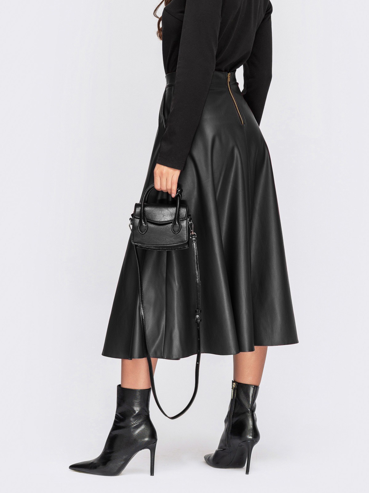 Розкльошена спідниця з екошкіри чорна | 88007 Розкльошена спідниця з екошкіри чорна | 88007