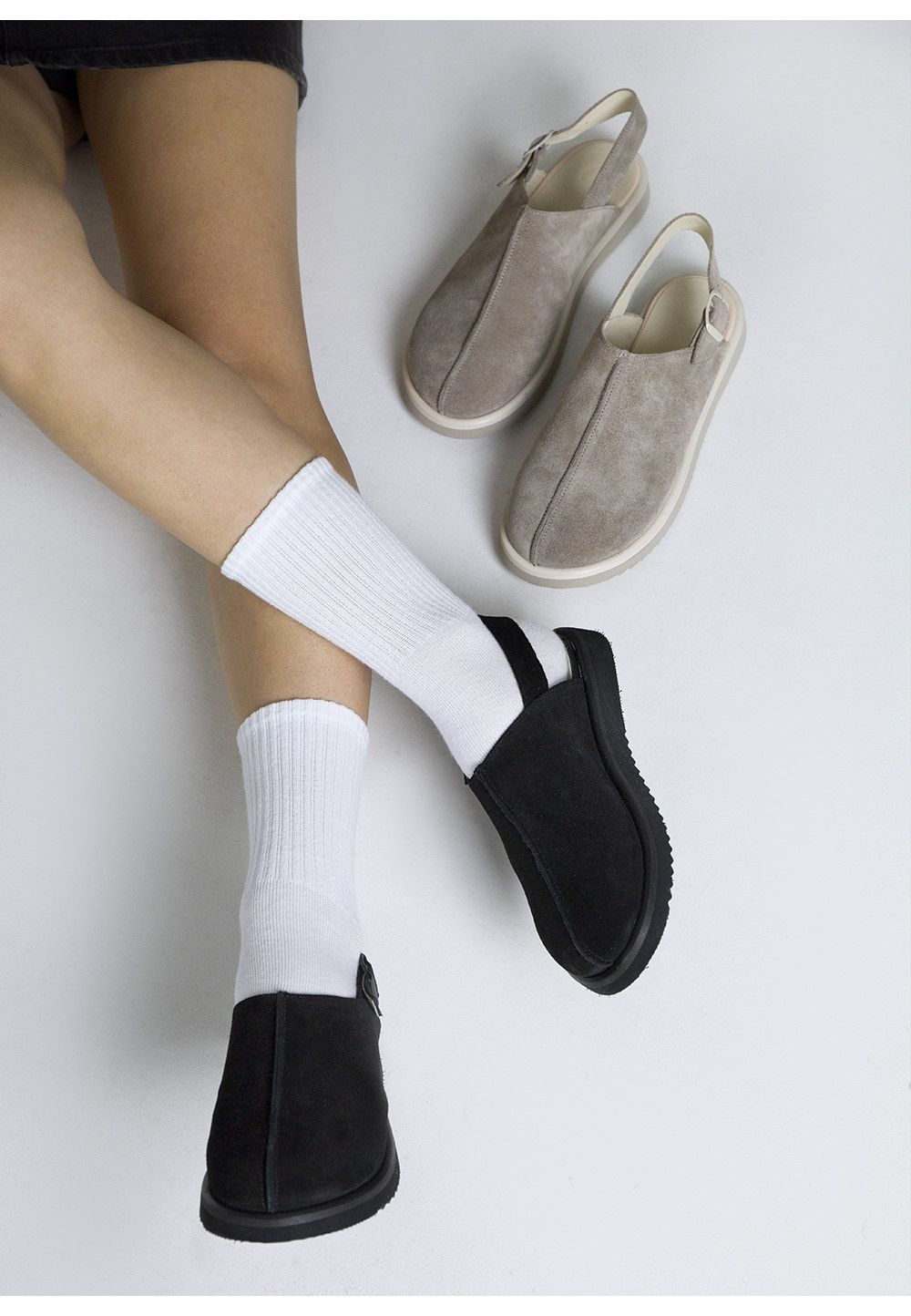 Замшеві босоніжки з закритим носком чорні | 88909 Замшеві босоніжки з закритим носком чорні | 88909