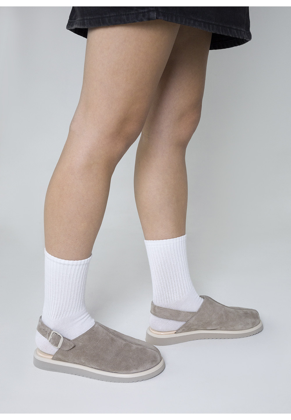 Замшеві босоніжки з закритим носком бежеві | 88889 Замшеві босоніжки з закритим носком бежеві | 88889