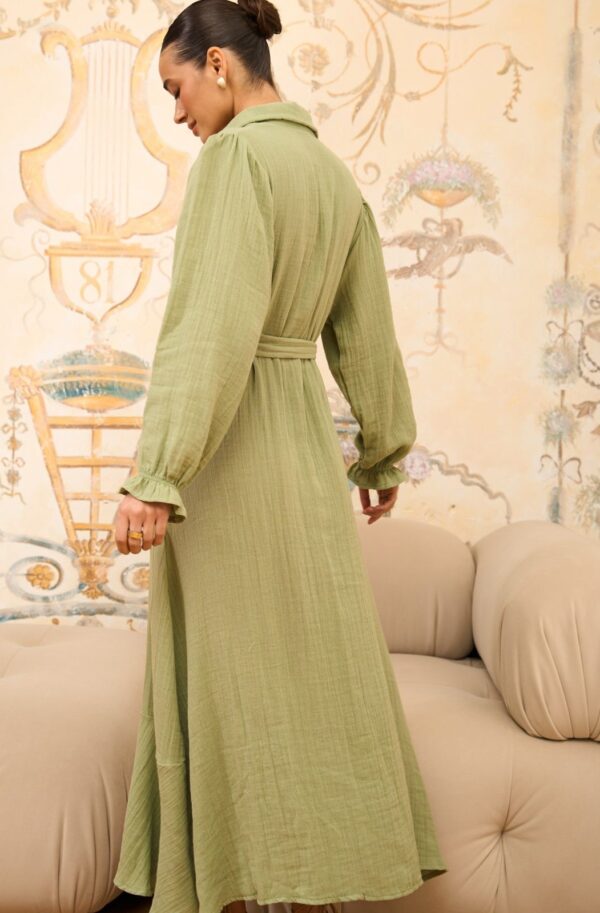 Довга сукня з воланом понизу м'ятна | 88546