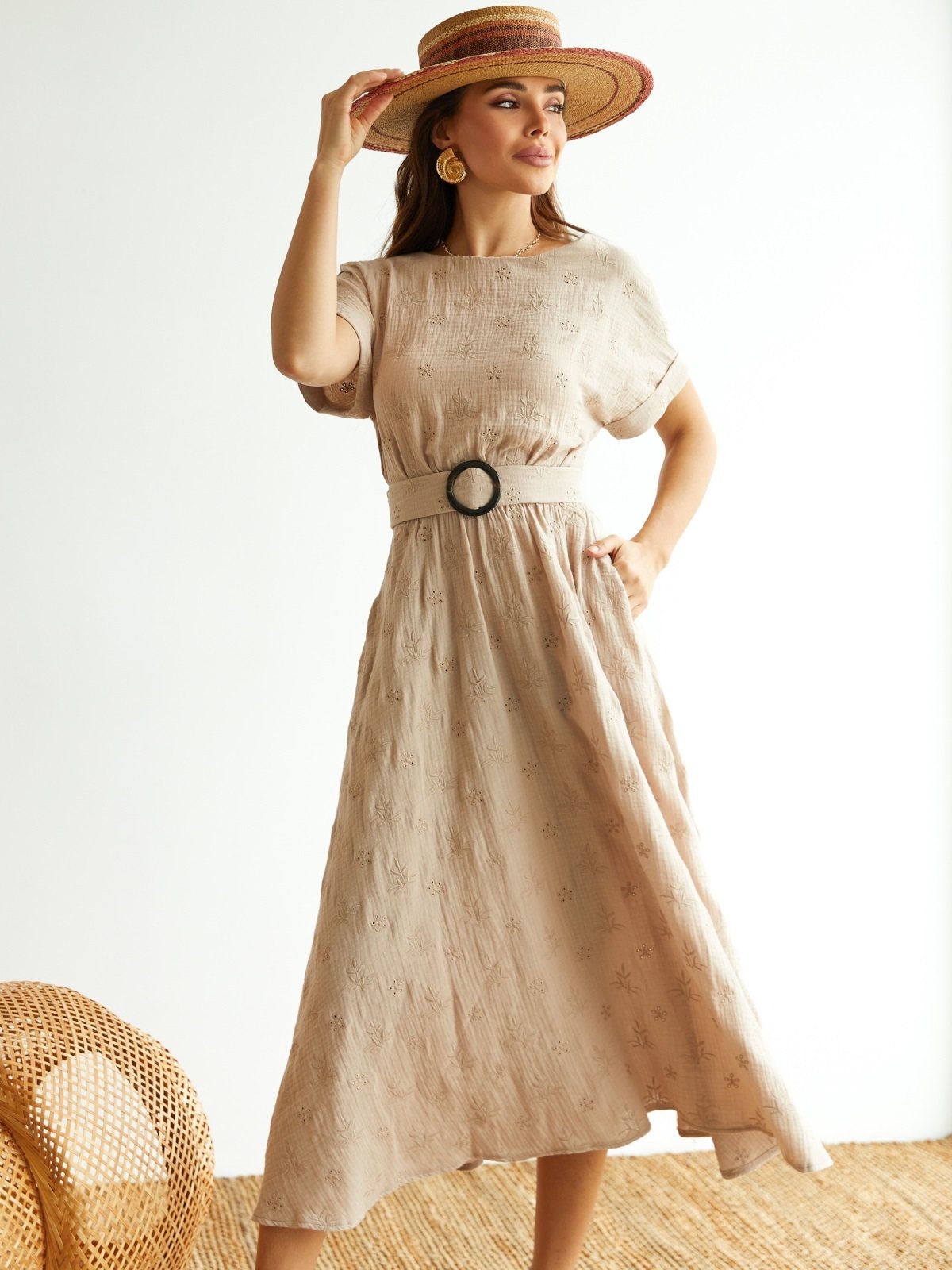 Літня сукня бежева з мусліну міді довжини | 89098
