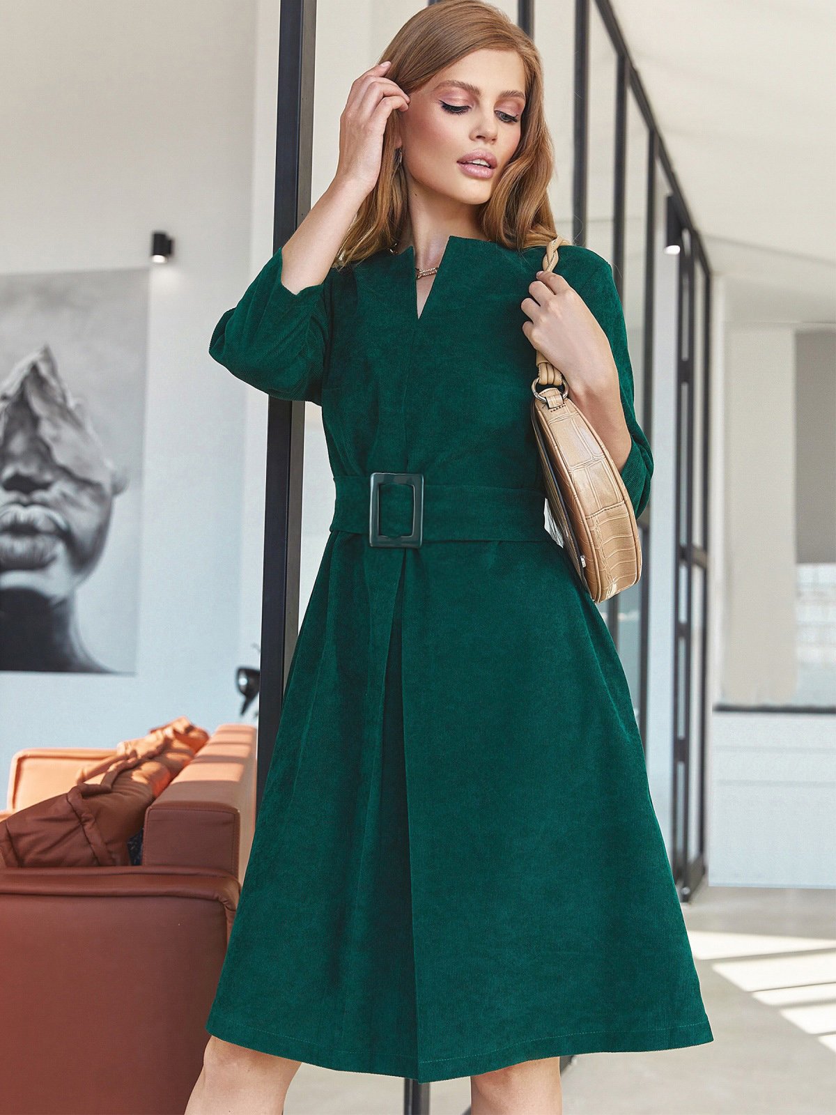 Вельветова сукня-трапеція темно-зелена | 89046 Вельветова сукня-трапеція темно-зелена | 89046