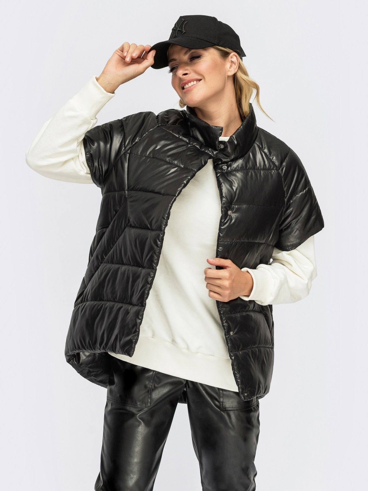 Жилет з подовженою спинкою чорний | 89174