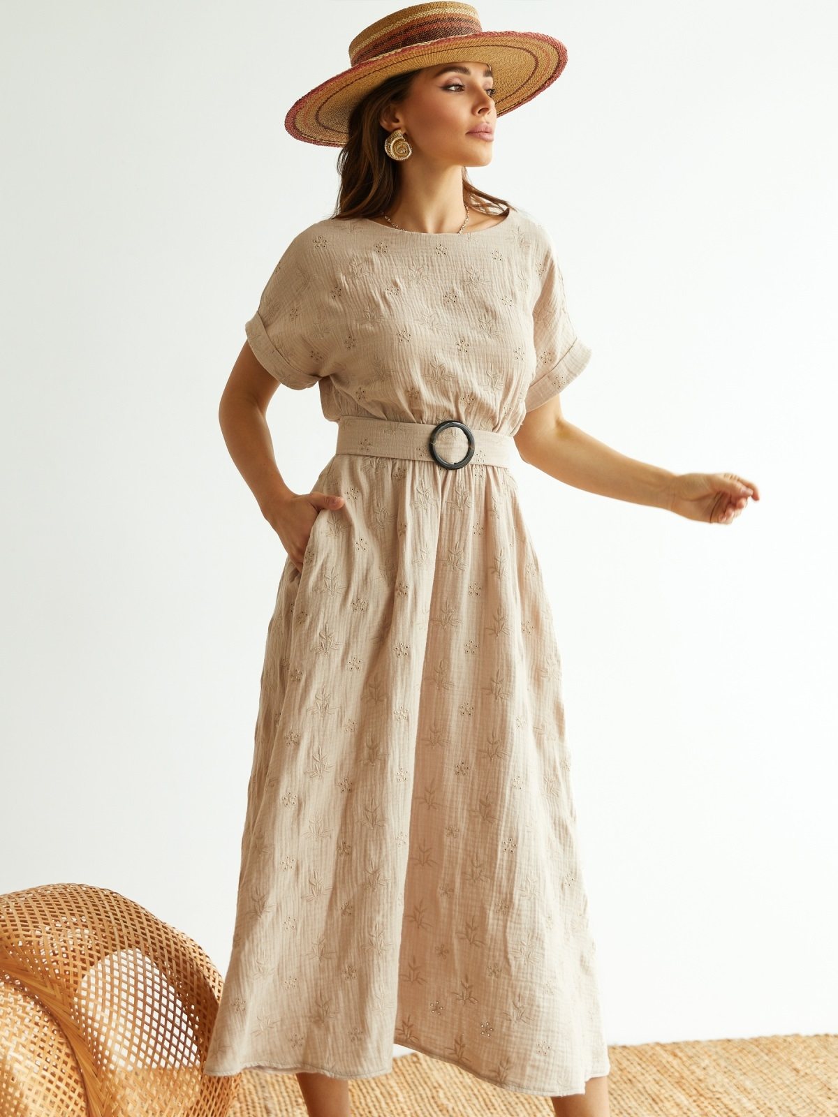 Літня сукня бежева з мусліну міді довжини | 89098