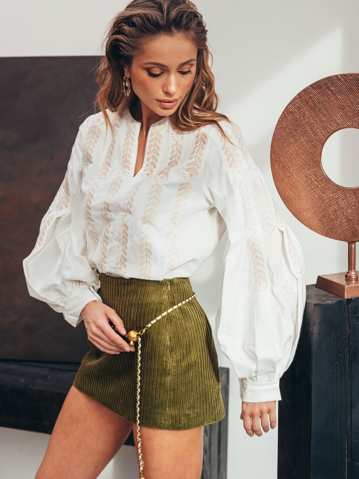 Літня блузка з льону біла з вишивкою | 89340