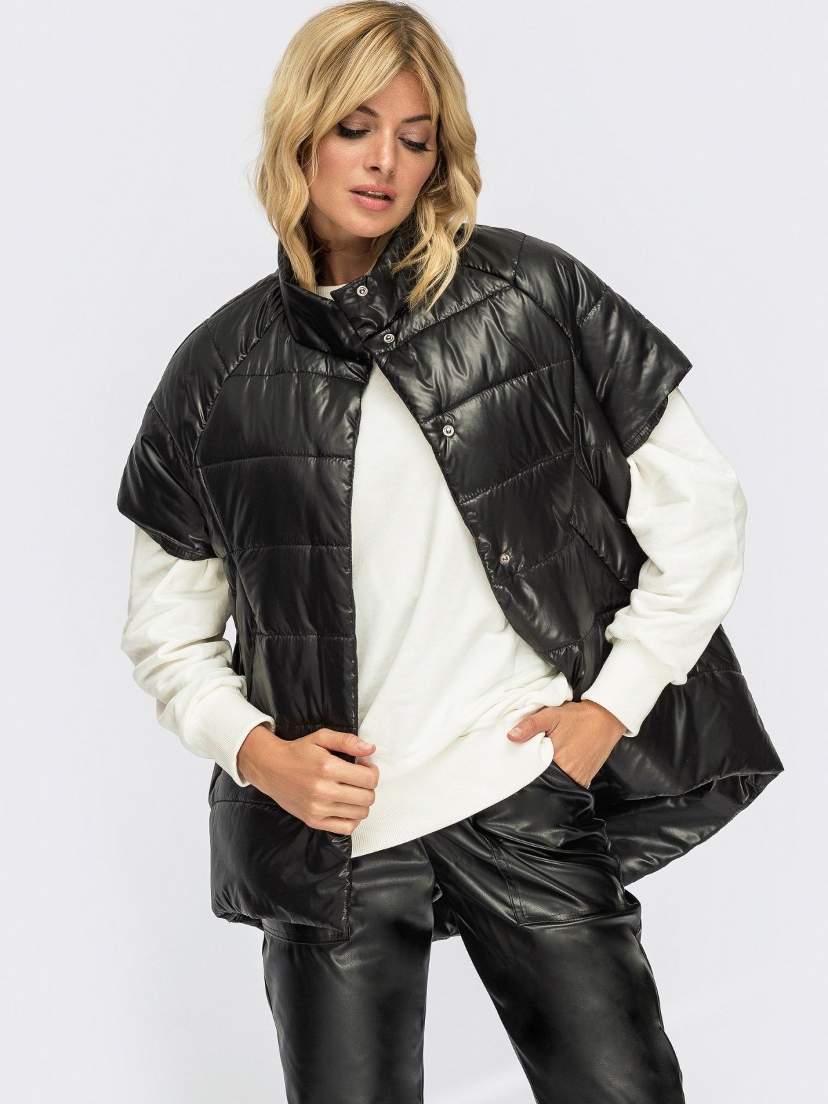 Жилет з подовженою спинкою чорний | 89174