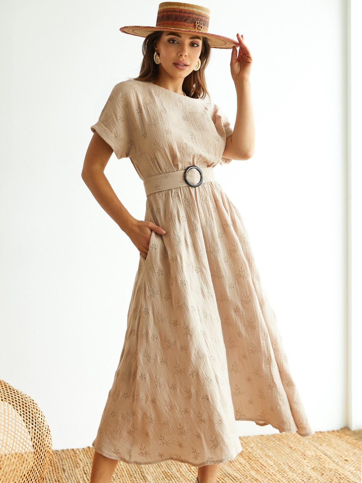 Літня сукня бежева з мусліну міді довжини | 89098