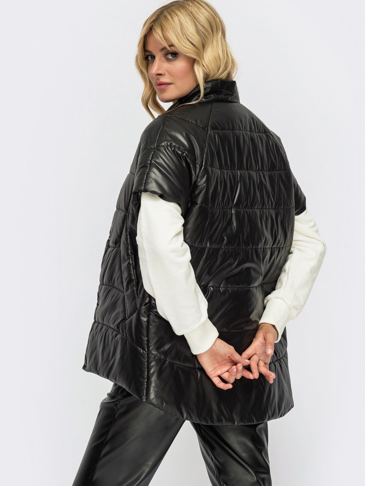 Жилет з подовженою спинкою чорний | 89174