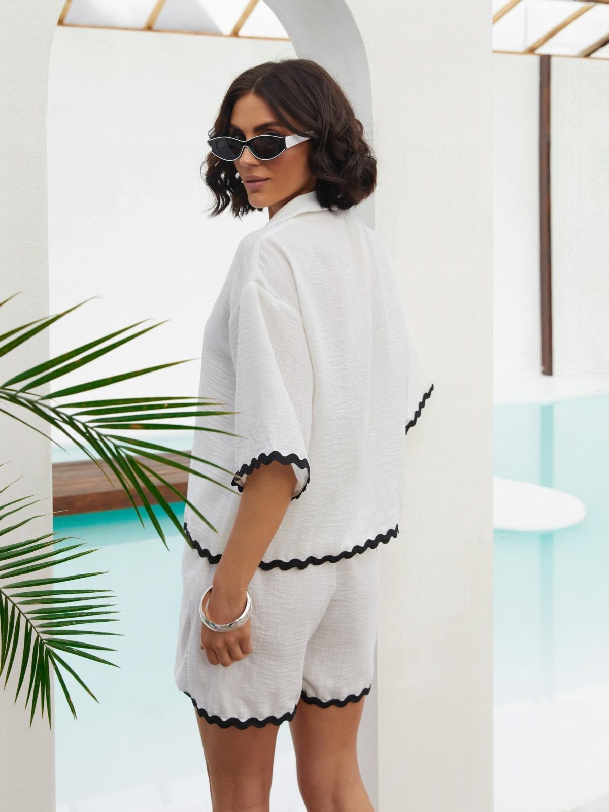 Літній костюм-двійка з шортами білий | 89501