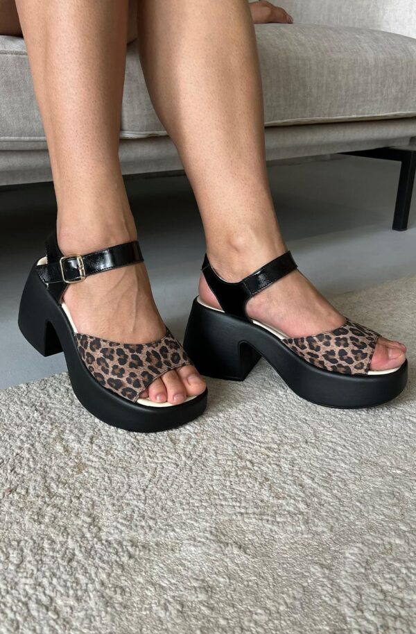 Босоніжки леопардові на масивній підошві | 89911