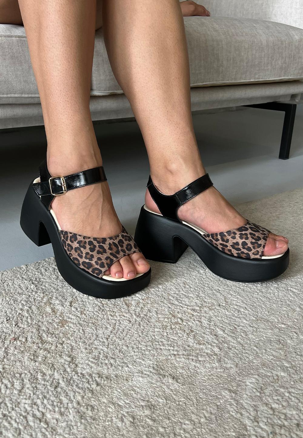 Босоніжки леопардові на масивній підошві | 89911