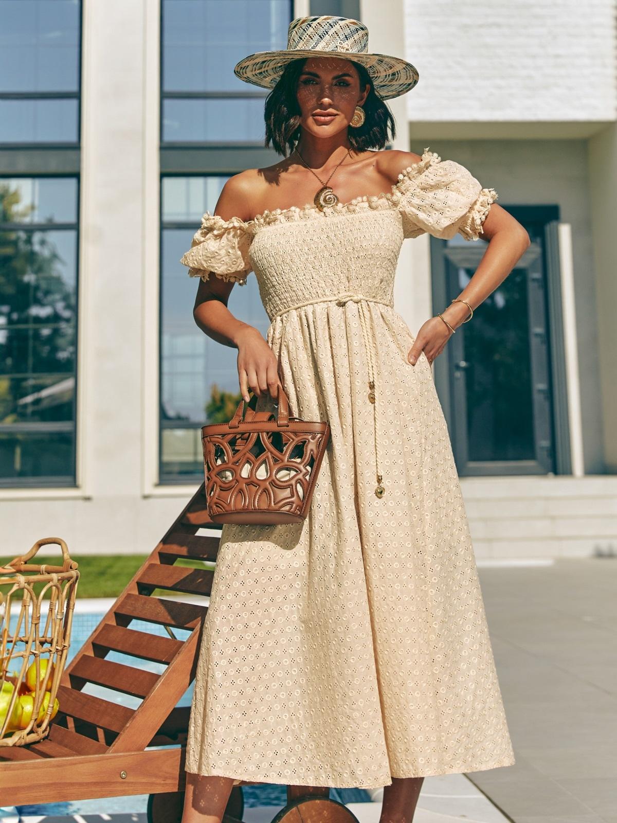 Літня розкльошена сукня з прошви бежева | 89890