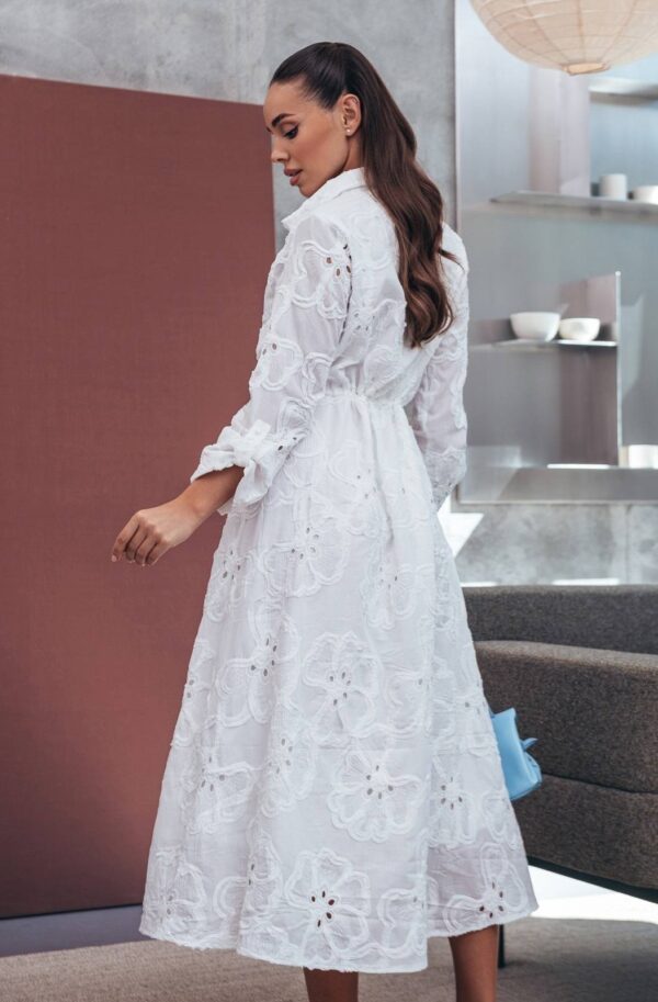 Сукня-сорочка біла з рельєфною вишивкою | 90834