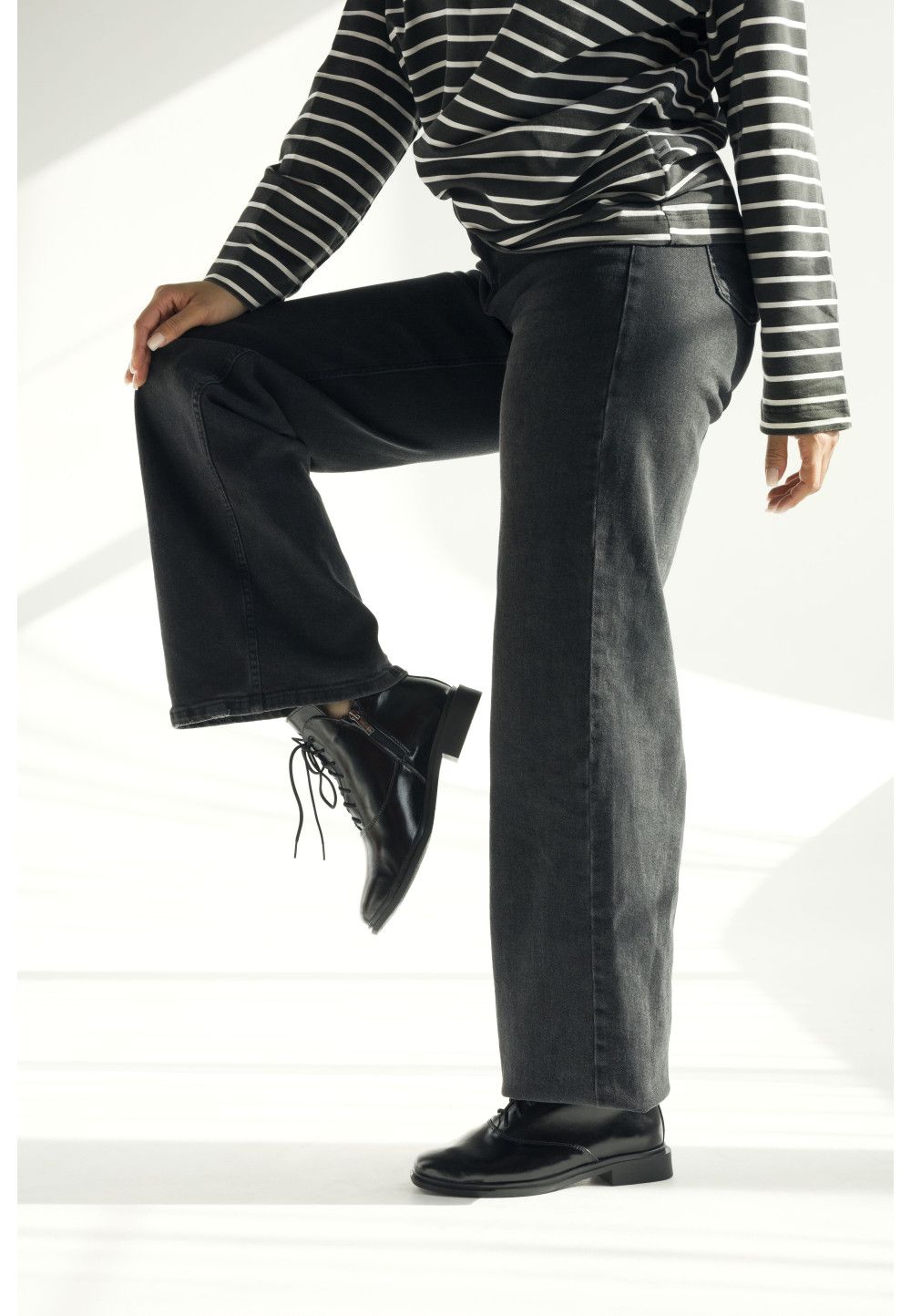 Демісезонні черевики лакові чорні | 91592