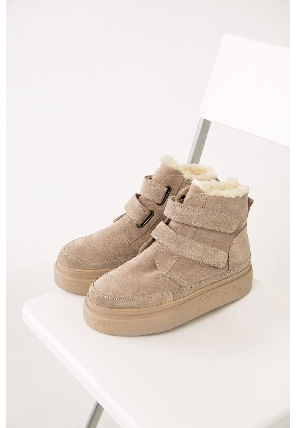 Зимові замшеві черевики на липучках бежеві | 91532
