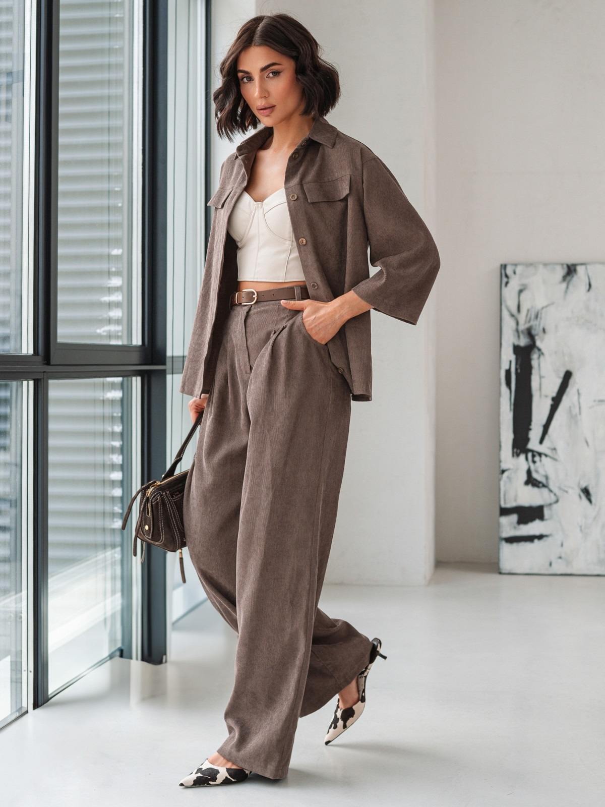 Костюм-двійка з мікровельвету коричневий | 91664