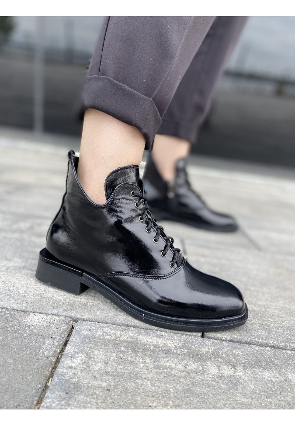 Демісезонні черевики лакові чорні | 91592