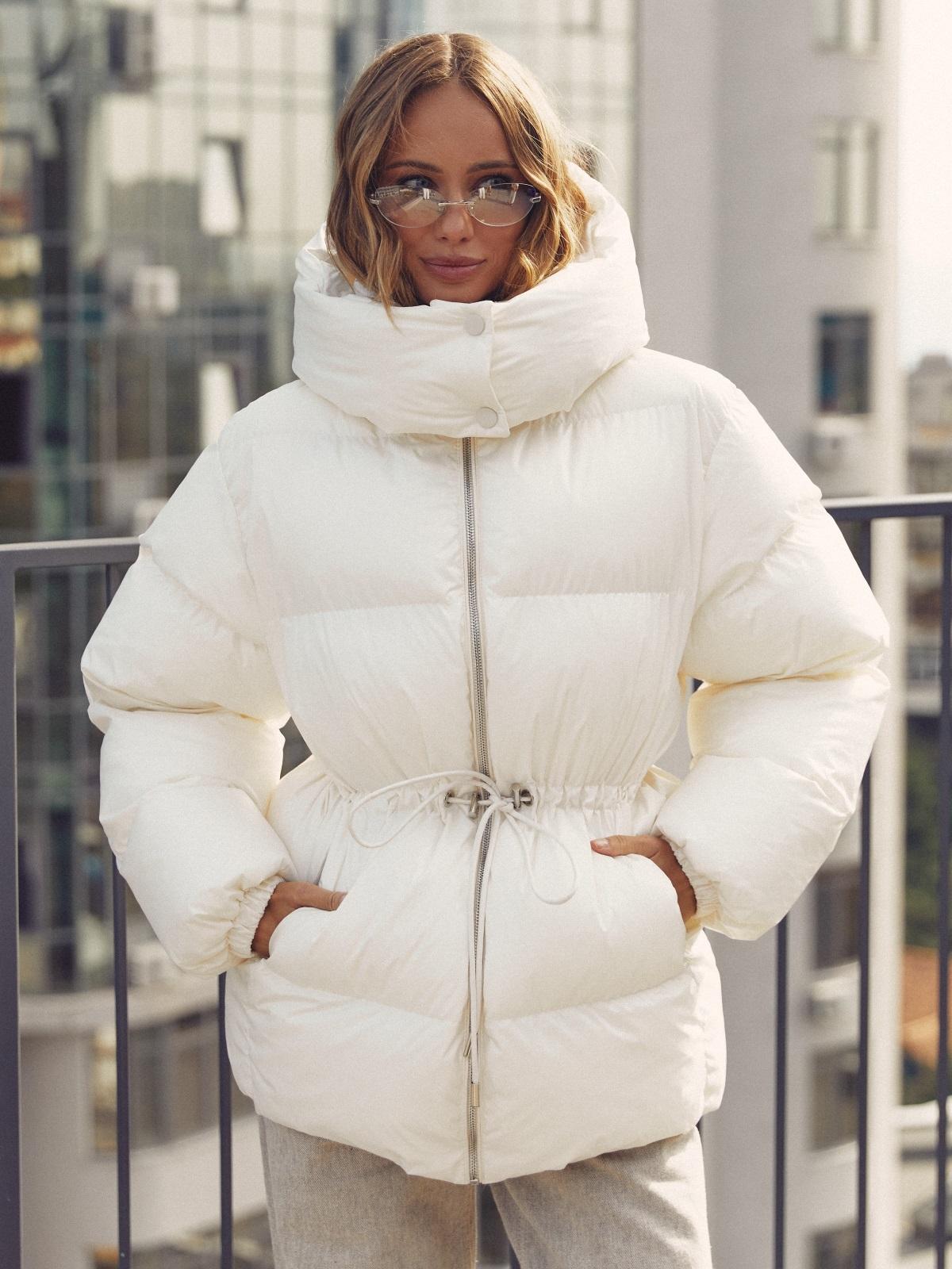 Зимова куртка зі знімним каптуром молочна | 91848 Зимова куртка зі знімним каптуром молочна | 91848