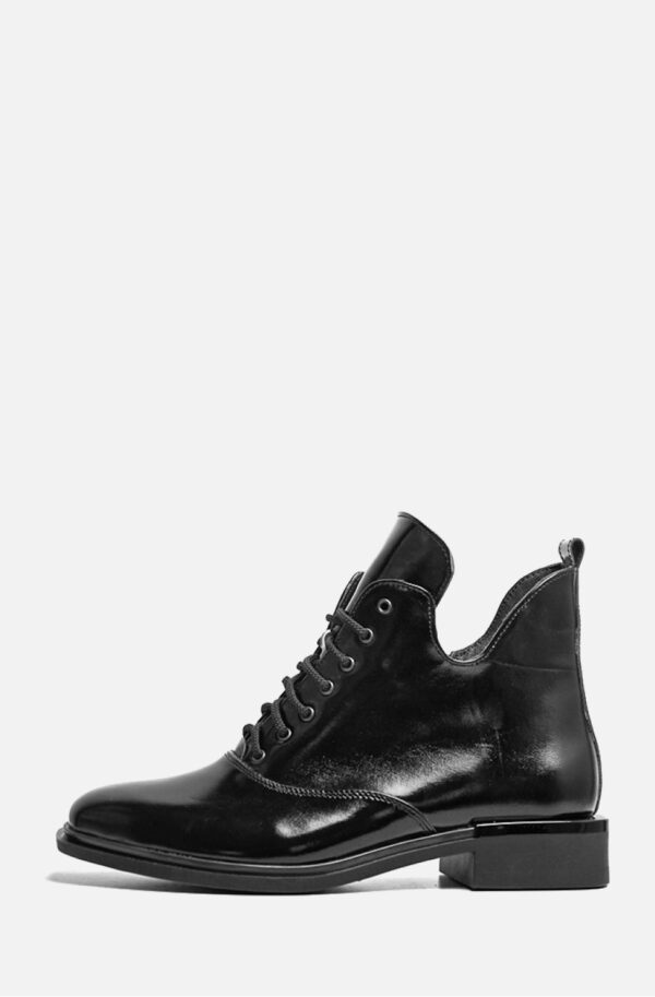 Демісезонні черевики лакові чорні | 91592