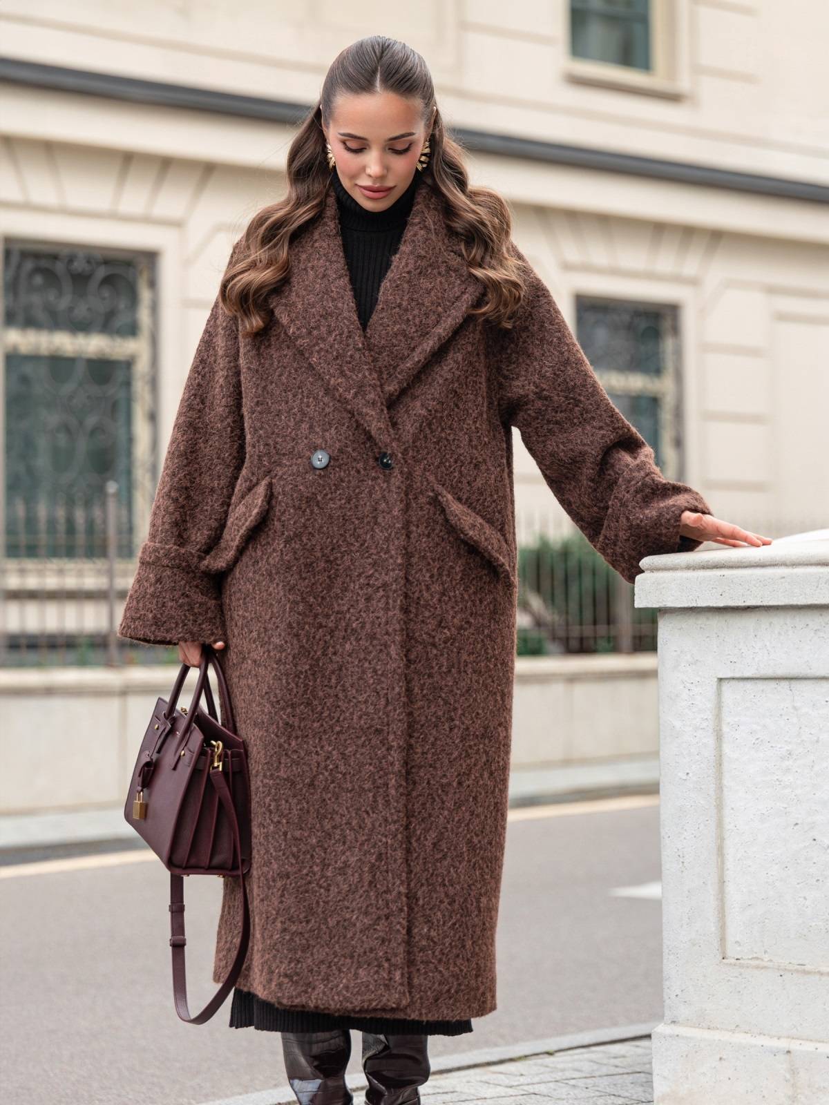 Демісезонне об'ємне пальто коричневе | 91895 Демісезонне об'ємне пальто коричневе | 91895