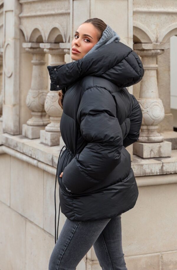 Куртка пуфер зі знімним каптуром чорна | 91886