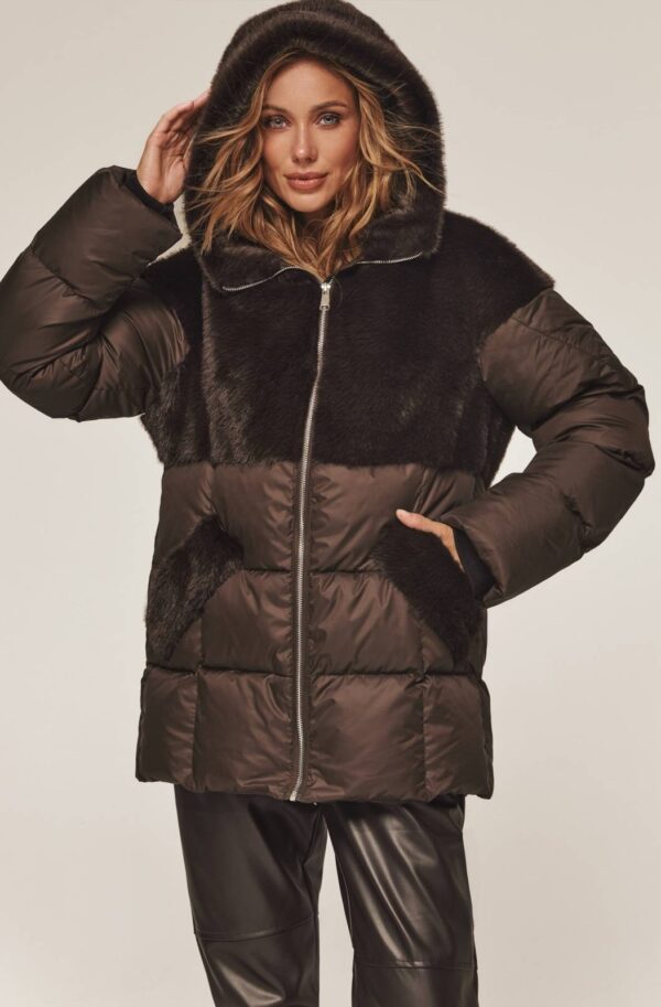 Зимова куртка з вставками з екохутра коричнева | 91795