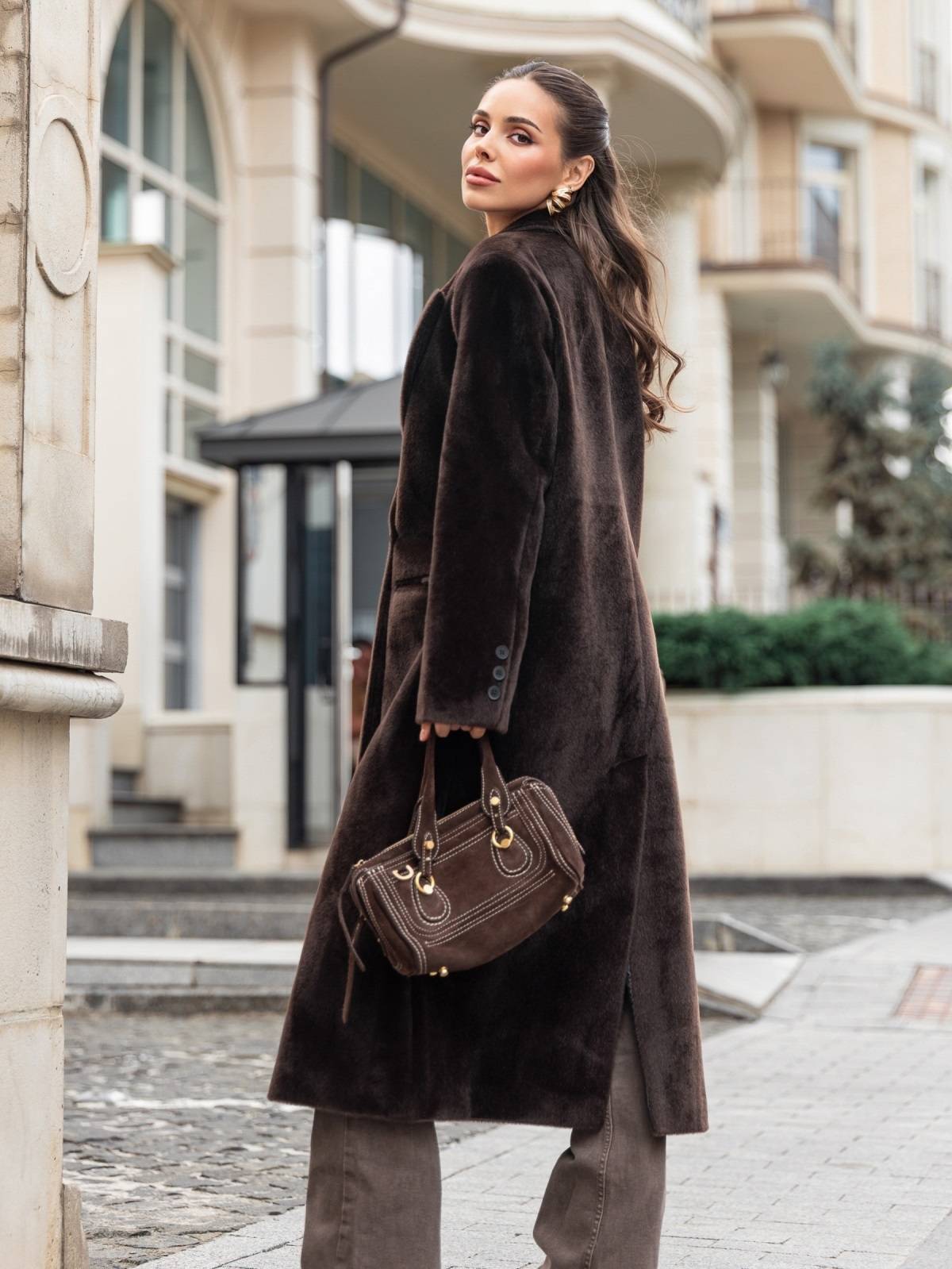 Елегантне пальто зі штучного хутра коричневе | 91747