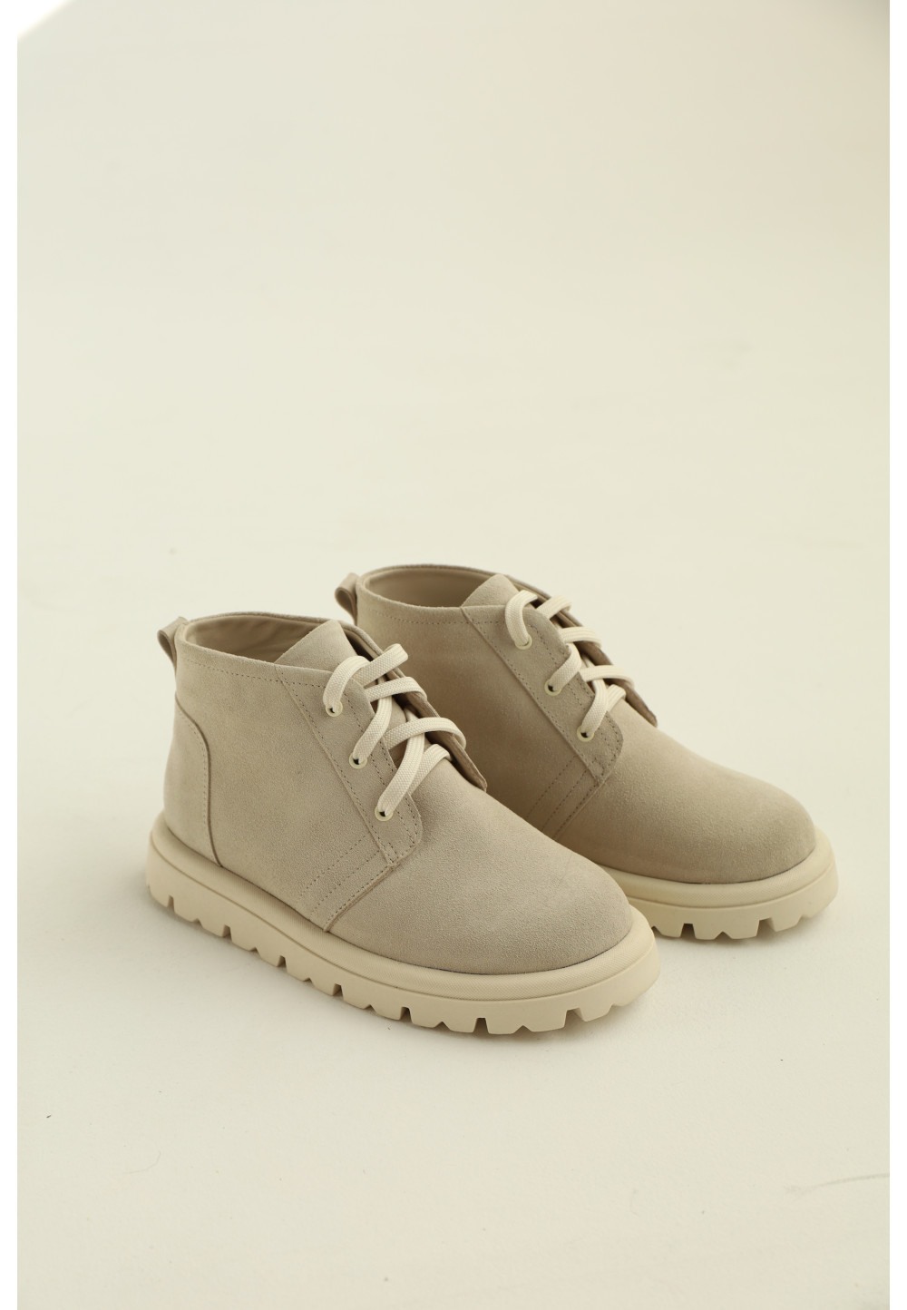 Замшеві черевики бежеві з широким носком | 91556