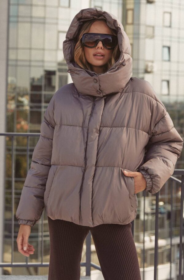 Коротка зимова куртка з каптуром бежева | 92006