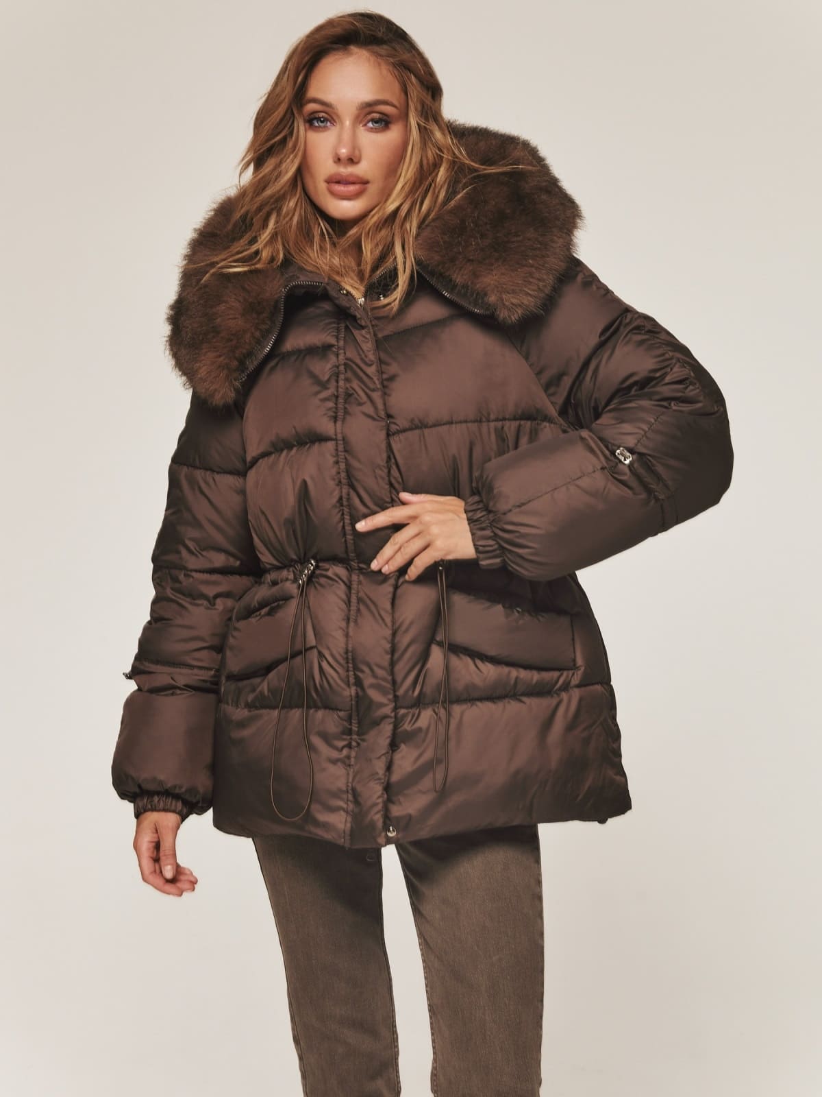 Куртка зі штучним хутром на комірі коричнева | 92490 Куртка зі штучним хутром на комірі коричнева | 92490