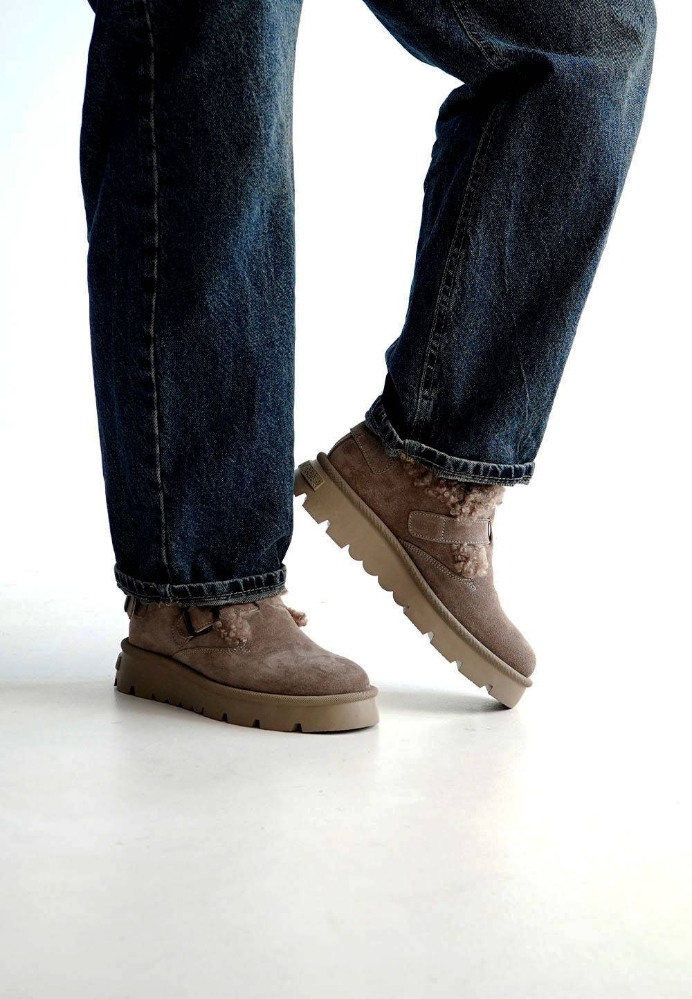 Короткі зимові замшеві черевики бежеві | 92122