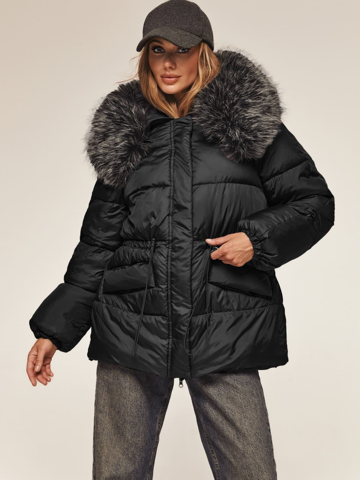 Куртка зі штучним хутром на комірі чорна | 92467 Куртка зі штучним хутром на комірі чорна | 92467