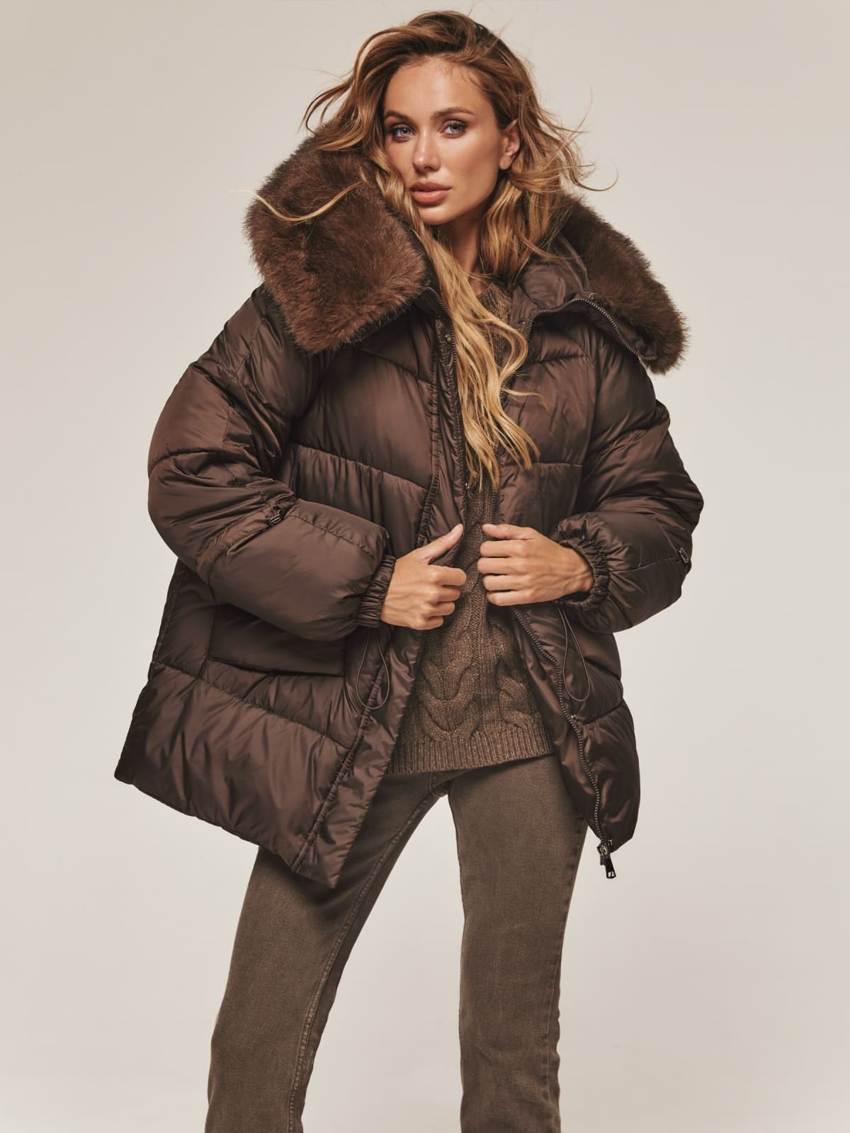 Куртка зі штучним хутром на комірі коричнева | 92490 Куртка зі штучним хутром на комірі коричнева | 92490