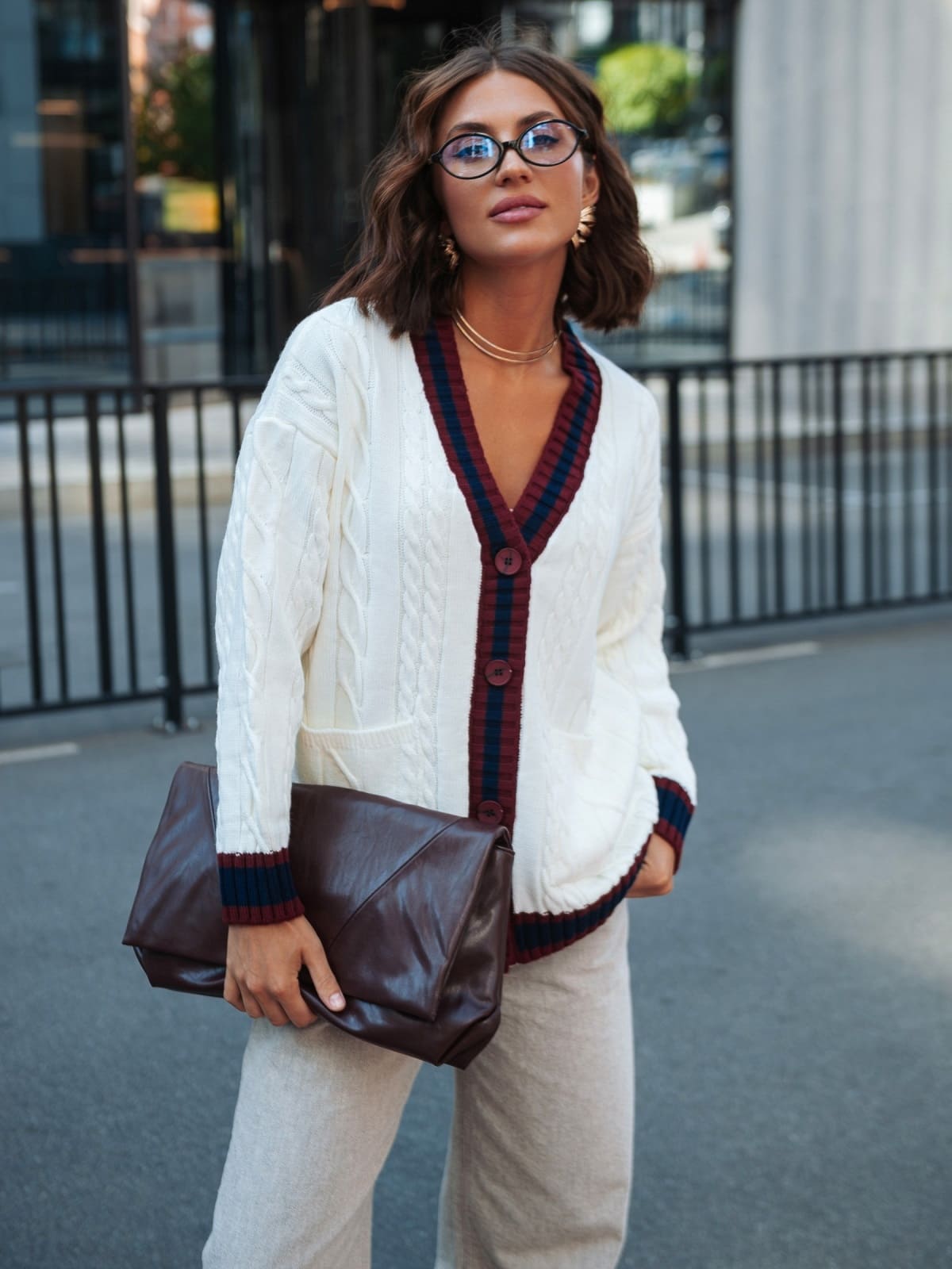 В'язана кофта з візерунком коси біла | 92329