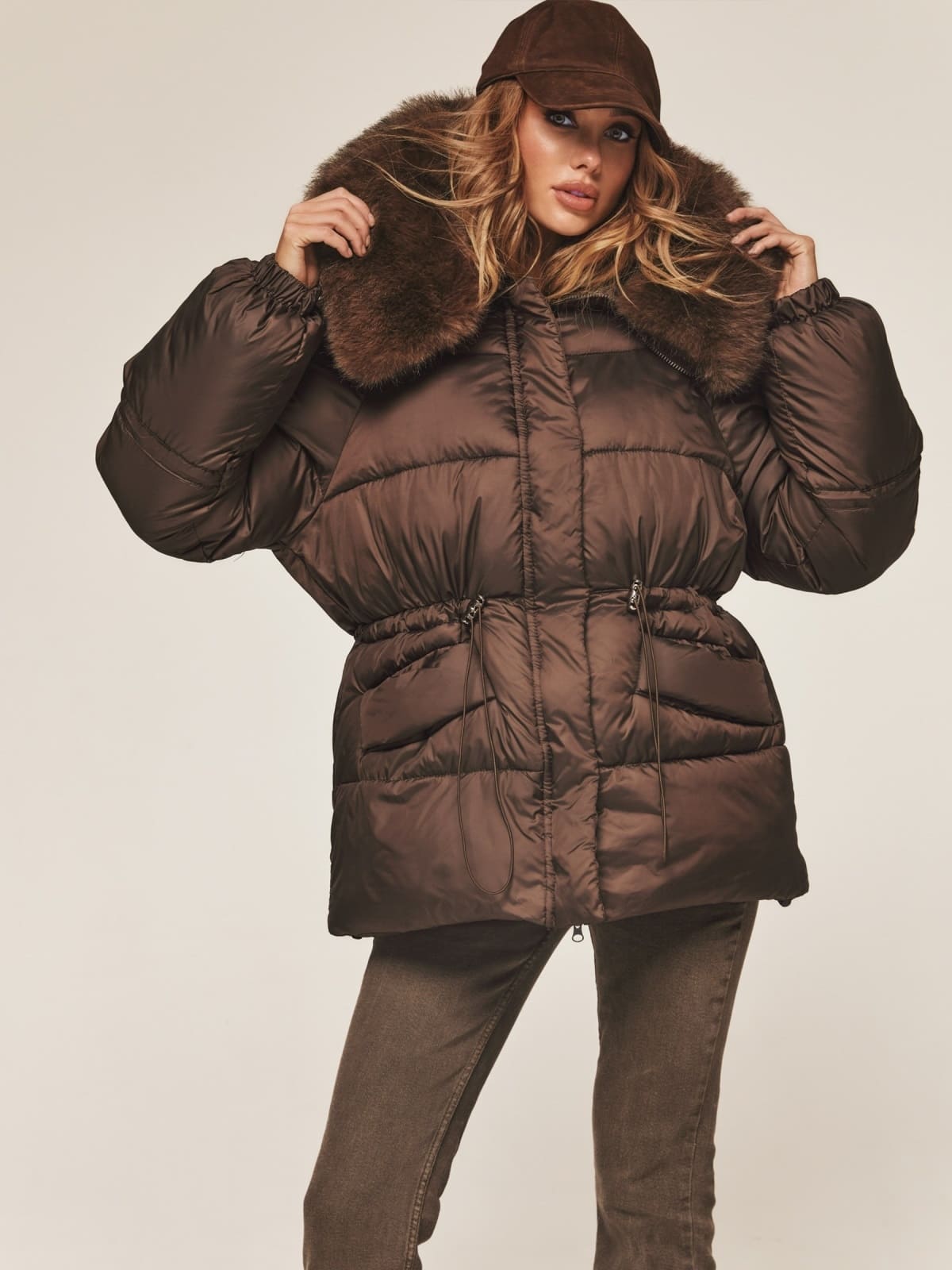 Куртка зі штучним хутром на комірі коричнева | 92490 Куртка зі штучним хутром на комірі коричнева | 92490