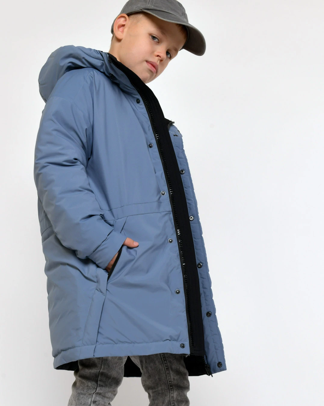 Зимова куртка для хлопчиків кольору джинс | 92796