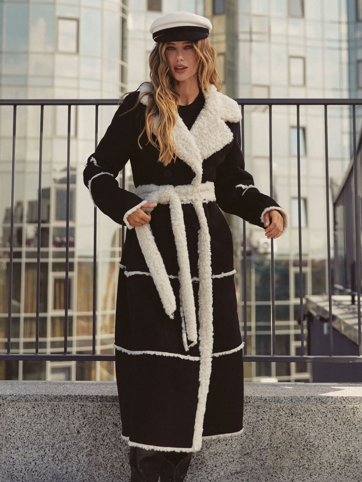 Елегантна дублянка чорна з екозамші | 92895 Елегантна дублянка чорна з екозамші | 92895