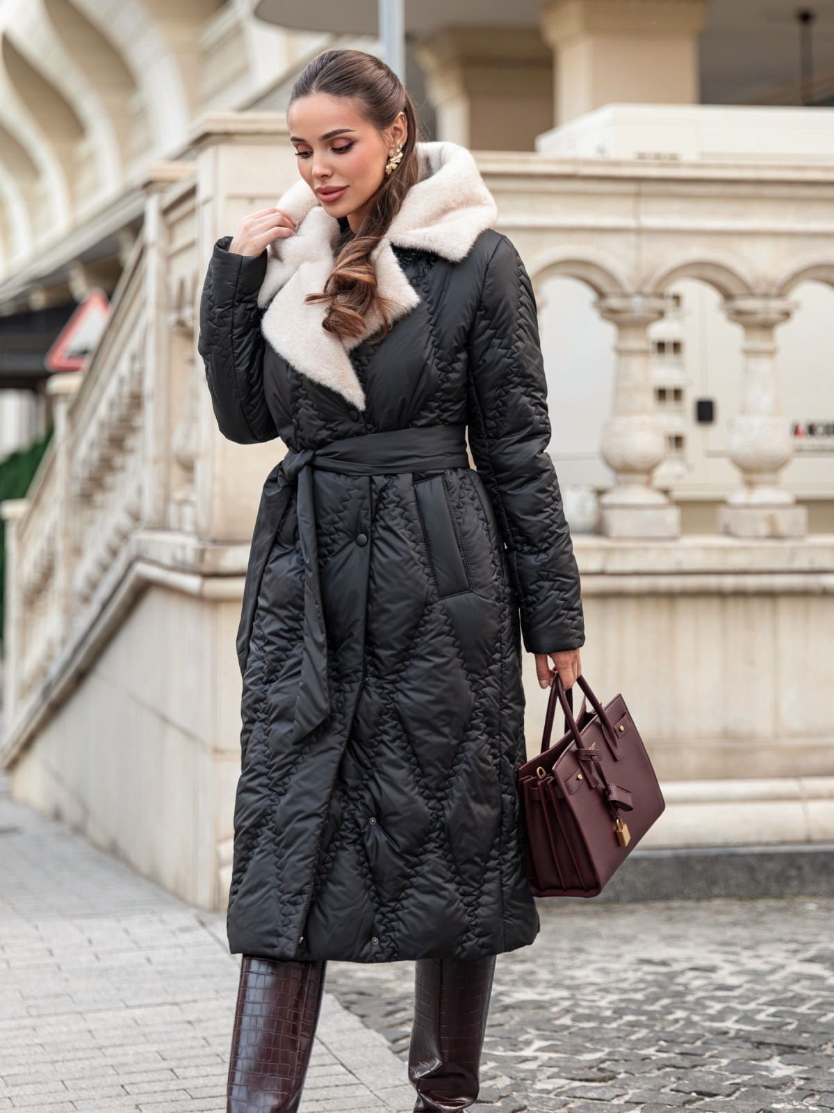 Cтьобане зимове пальто з каптуром чорне | 92922 Cтьобане зимове пальто з каптуром чорне | 92922