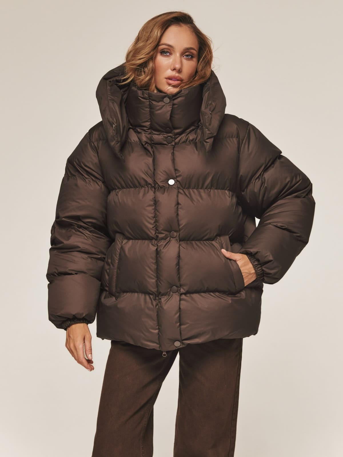 Зимова куртка зі знімним капюшоном коричнева | 93098 Зимова куртка зі знімним капюшоном коричнева | 93098