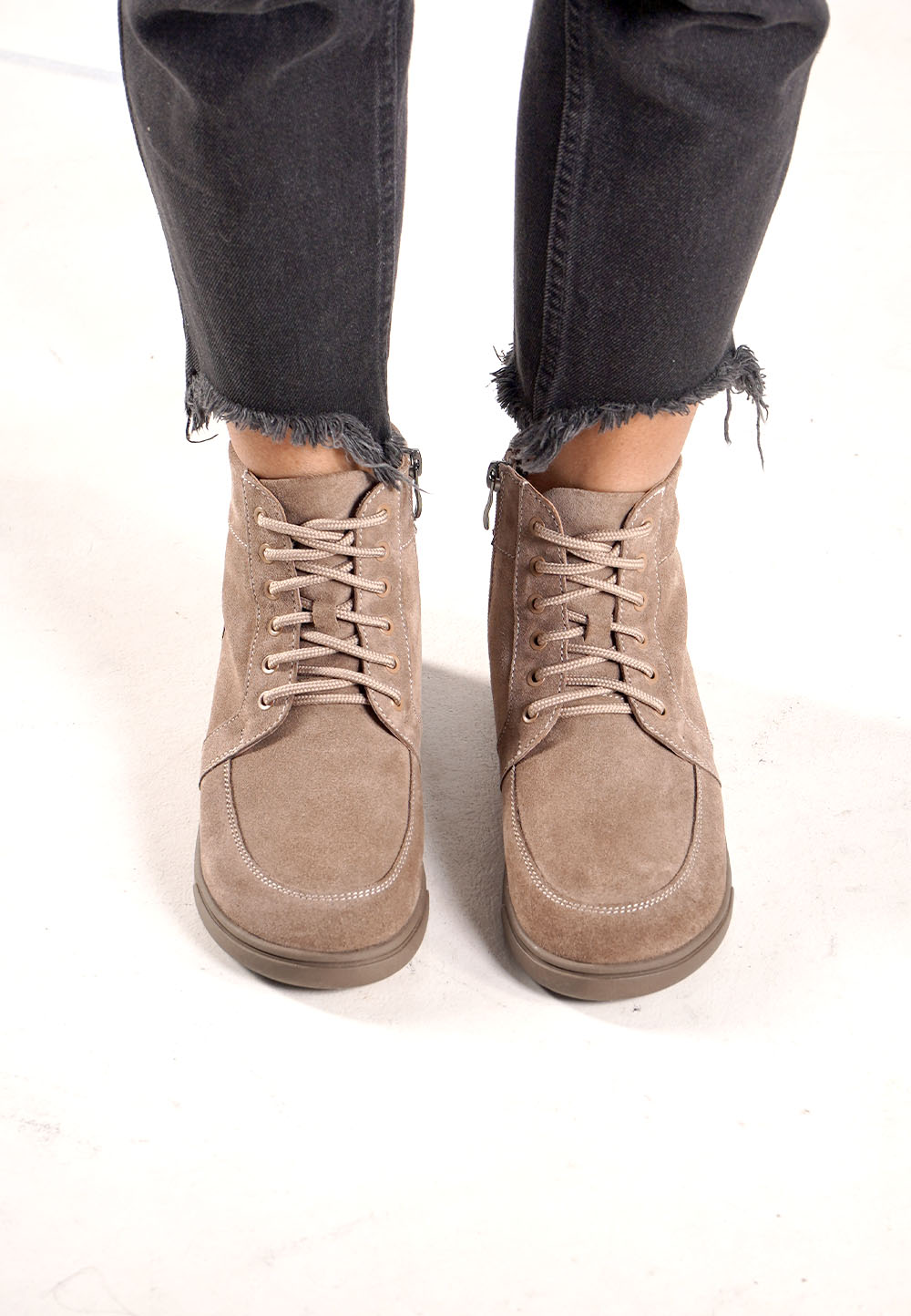 Зимові анатомічні черевики замшеві бежеві | 92560