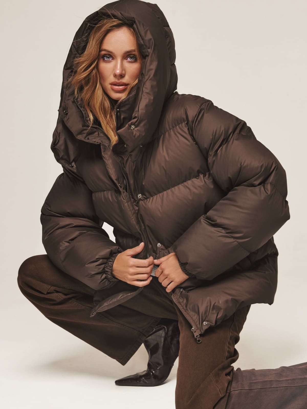 Зимова куртка зі знімним капюшоном коричнева | 93098 Зимова куртка зі знімним капюшоном коричнева | 93098